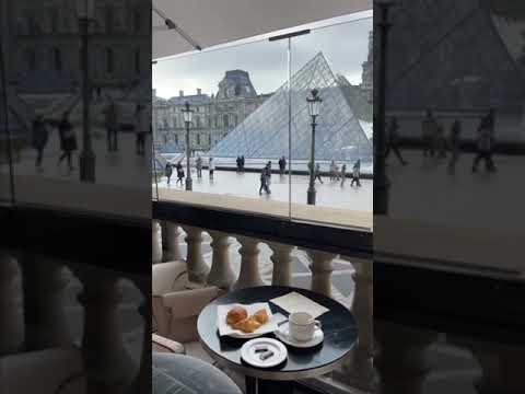 Le Café Marly  Restaurant in Paris under the arcades of the Louvre